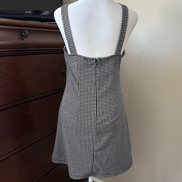 Black and White Houndstooth Dress👗 - Picture 2 of 7